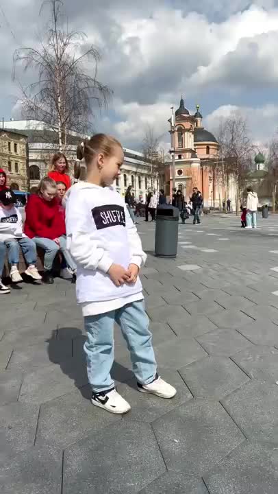 @Shufflone