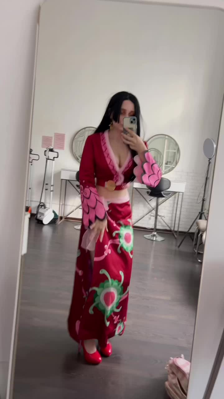 @mia_green_tea_73