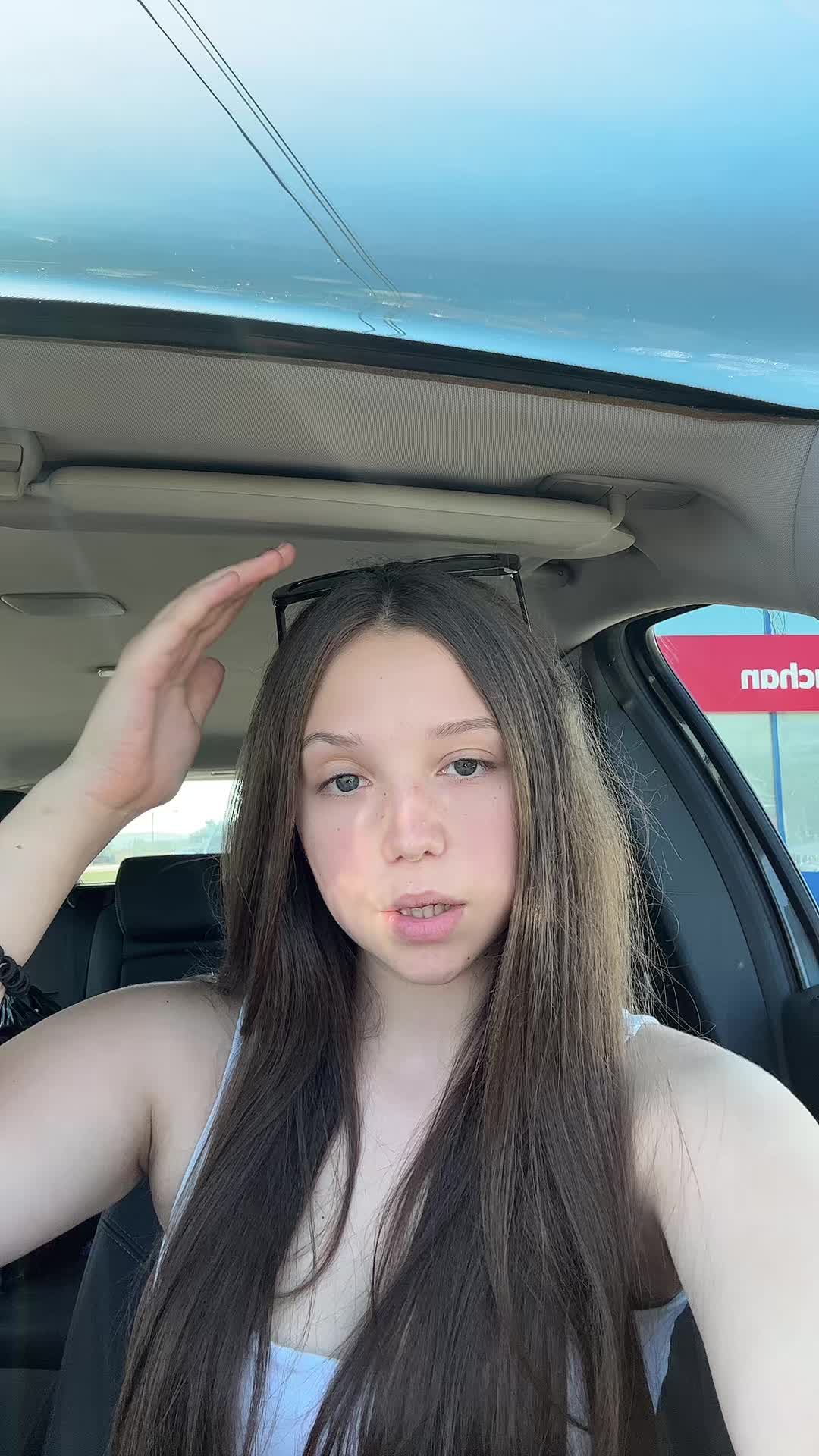 @𝒜𝓁𝑒𝓍𝒶