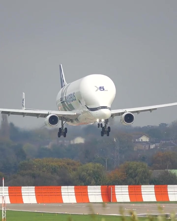 @Trip By Air