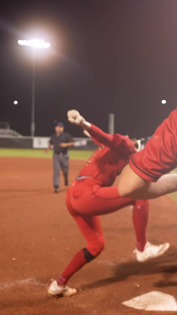 @Women’s Professional Fastpitch