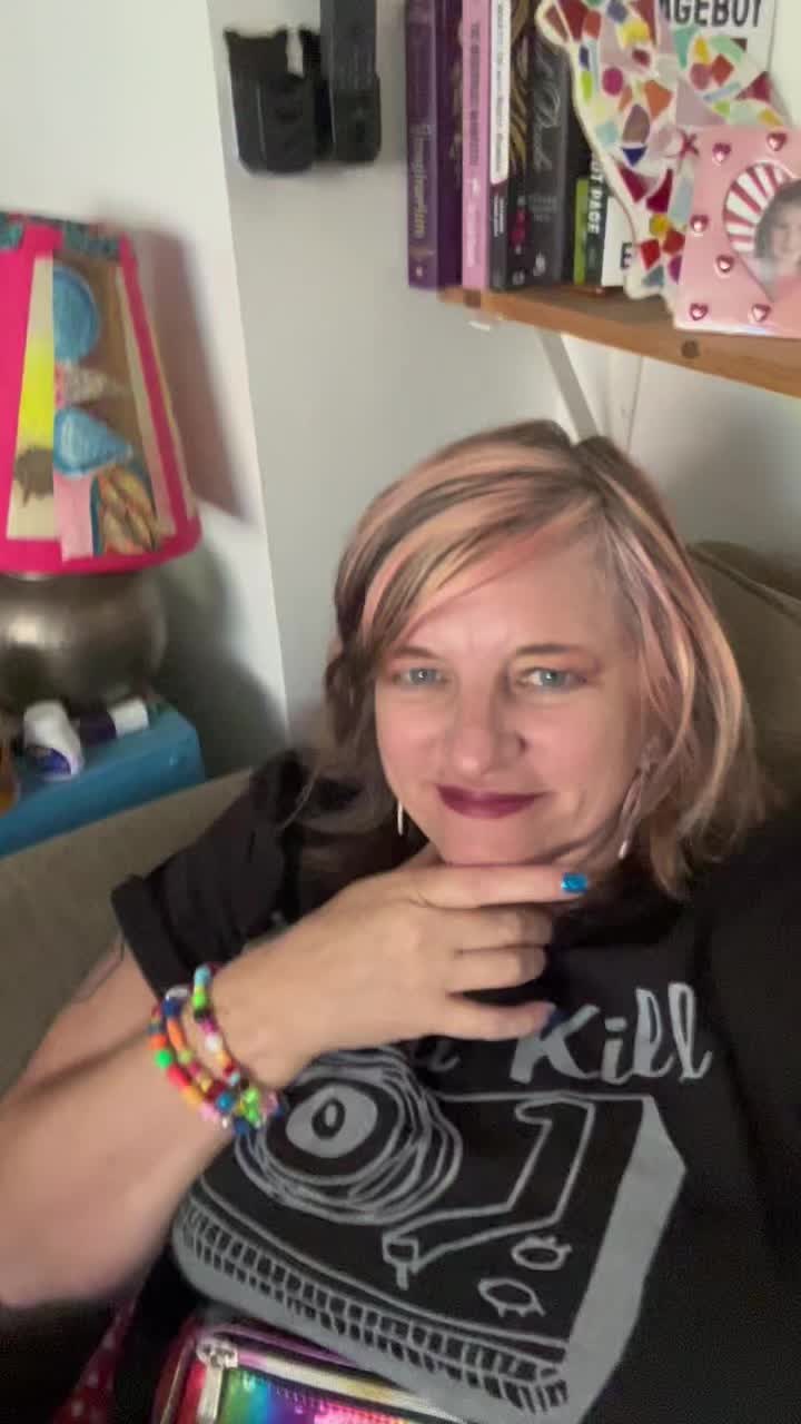 @Conniejoneso
