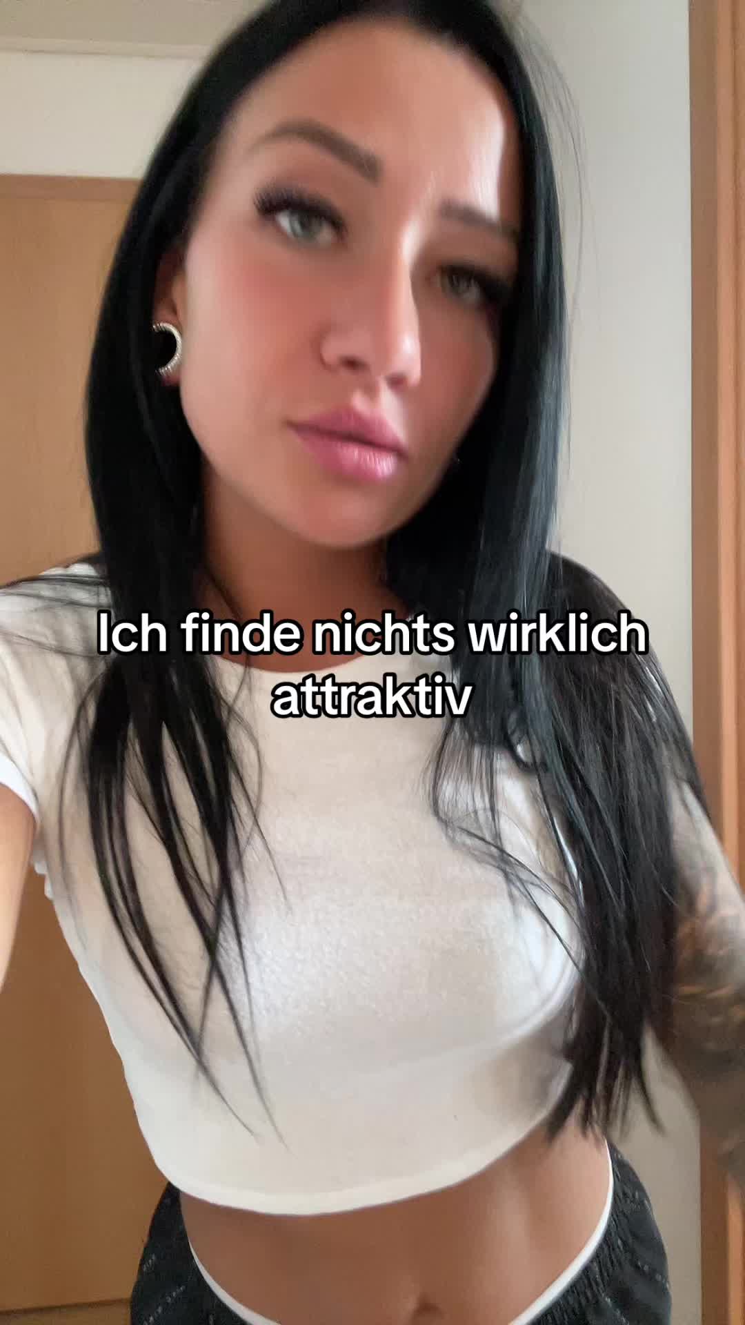 @bella