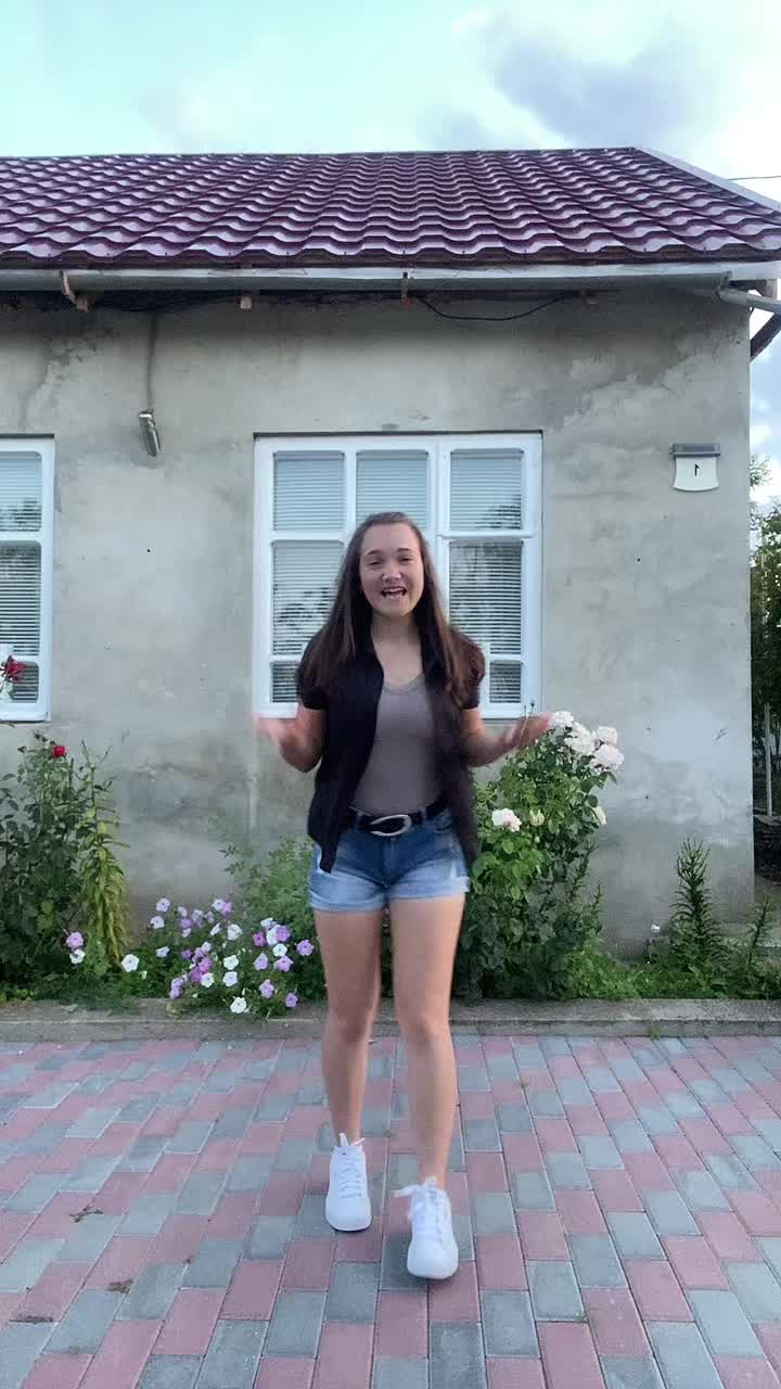 @Daniela05