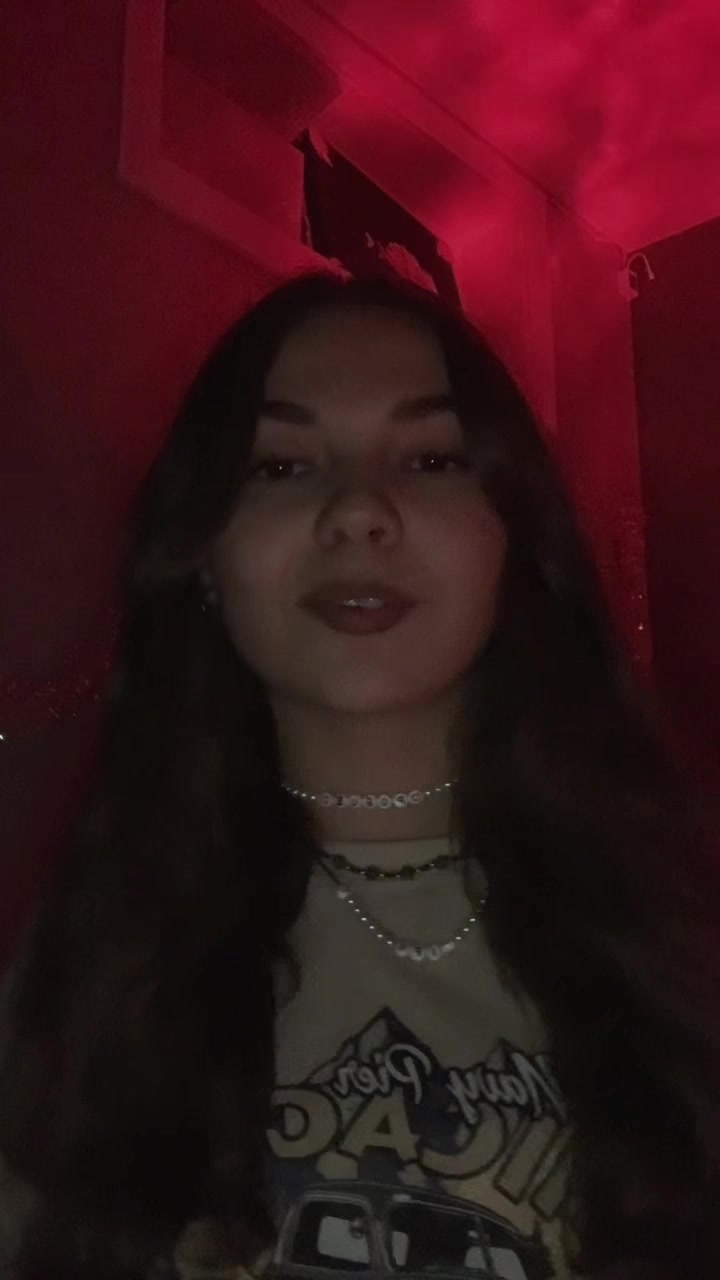 @janyeve_jobin