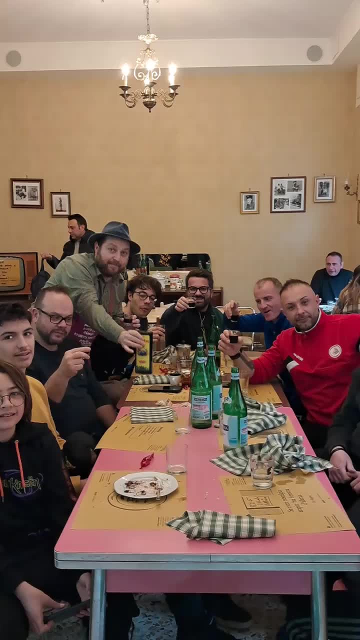 @O vicolo 'e l'aller&iacute;a