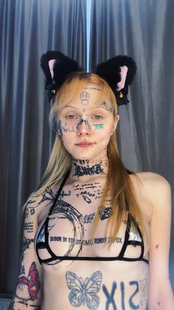 @Lyalya28