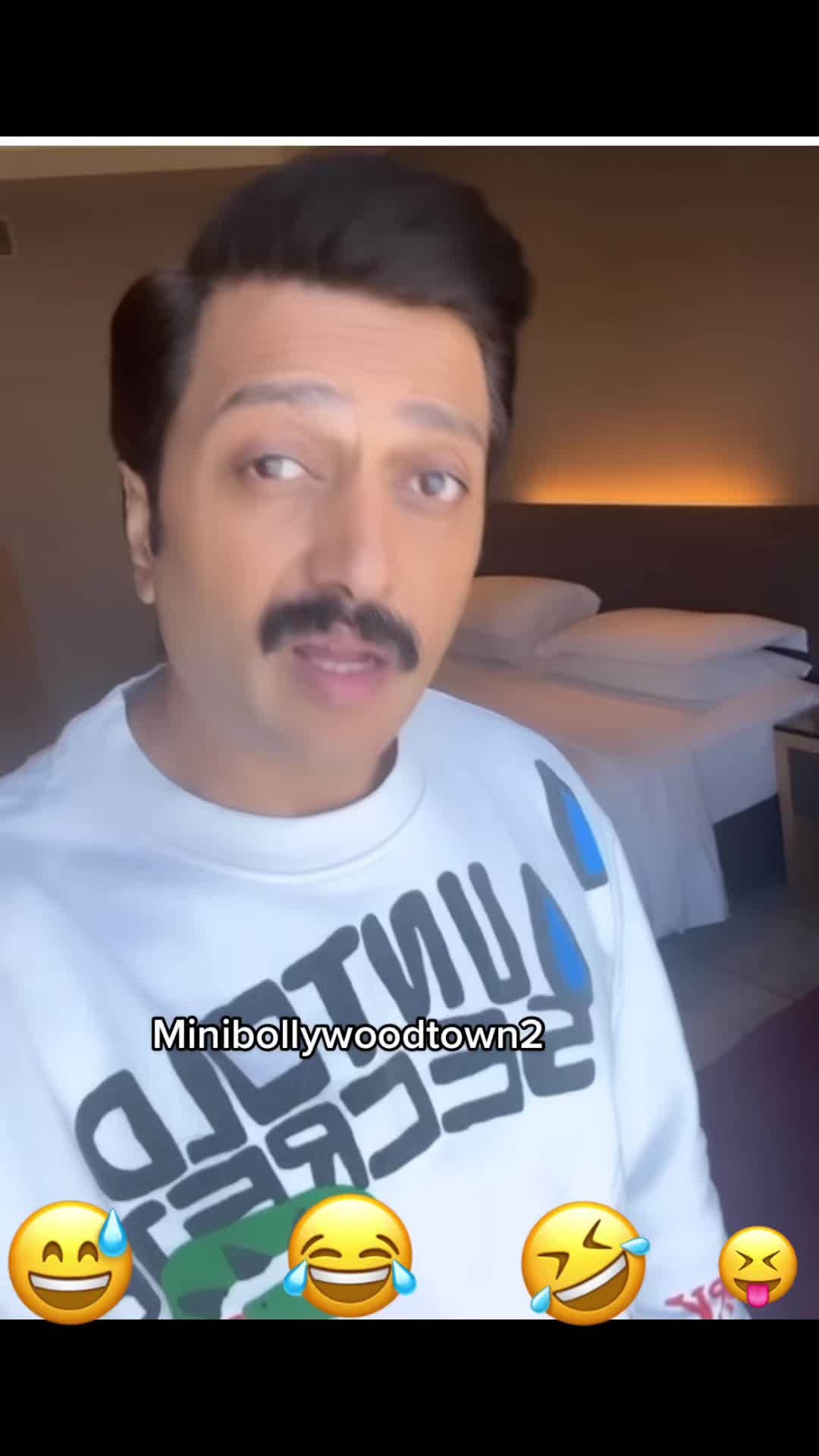 @Minibollywoodtown2
