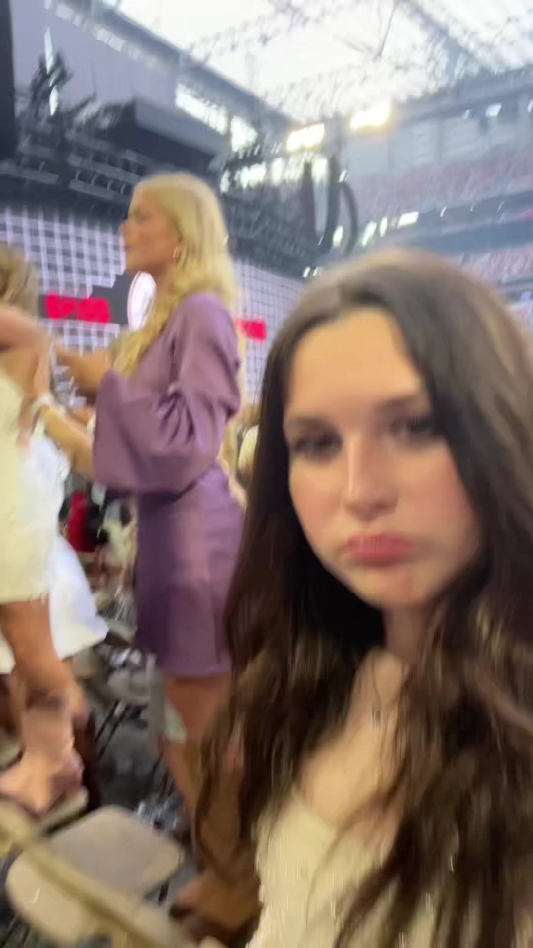 @Sabrina