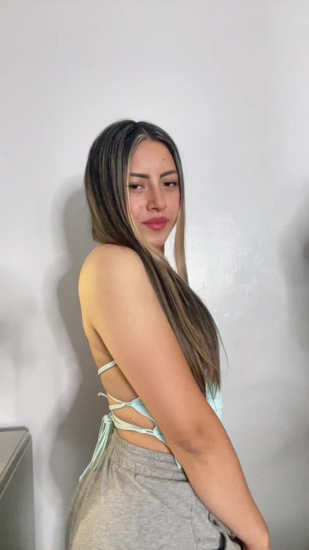 @Jhoanaa