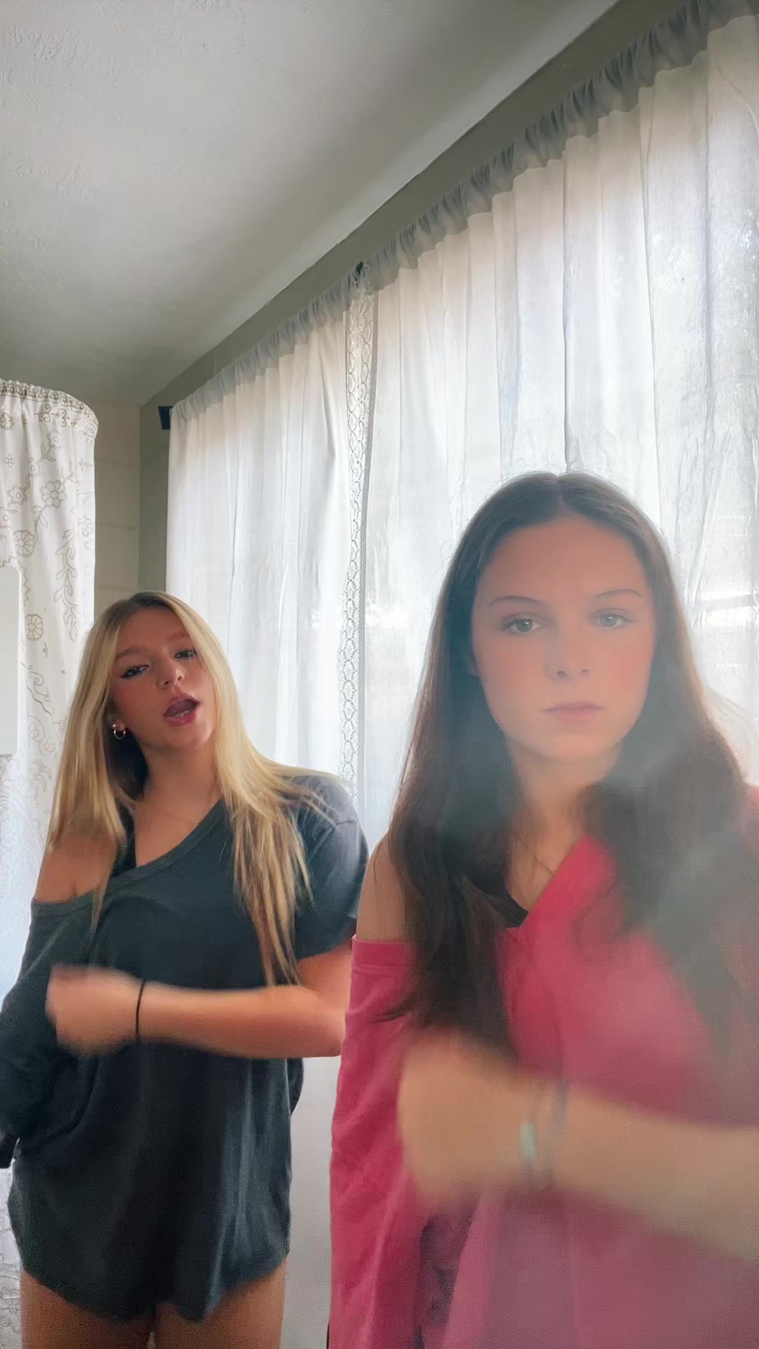 @mai