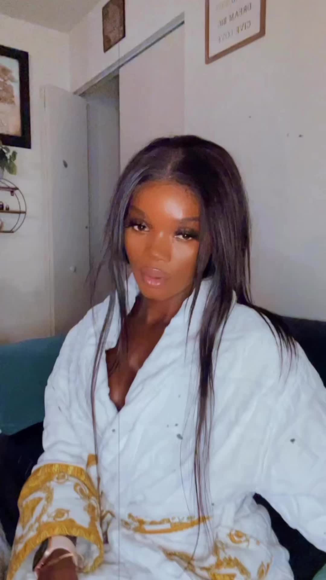 @Reine 👸🏾