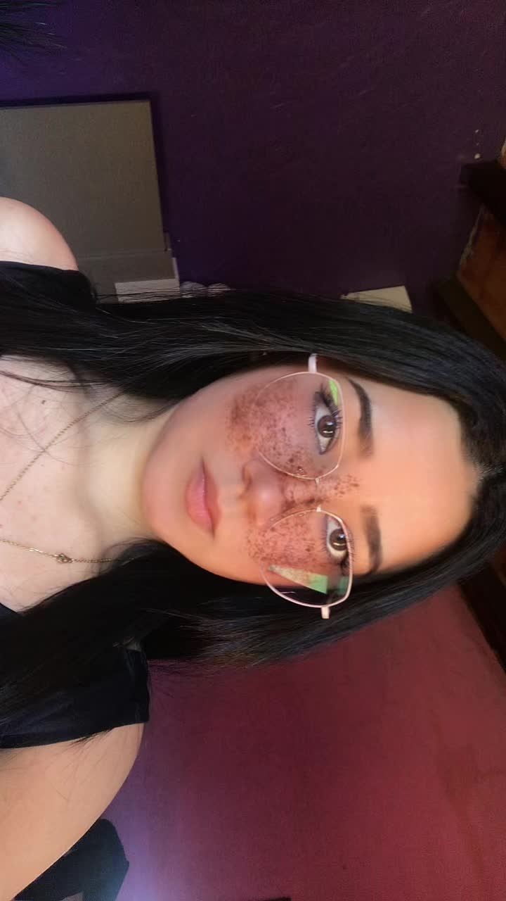 @areli_zarate