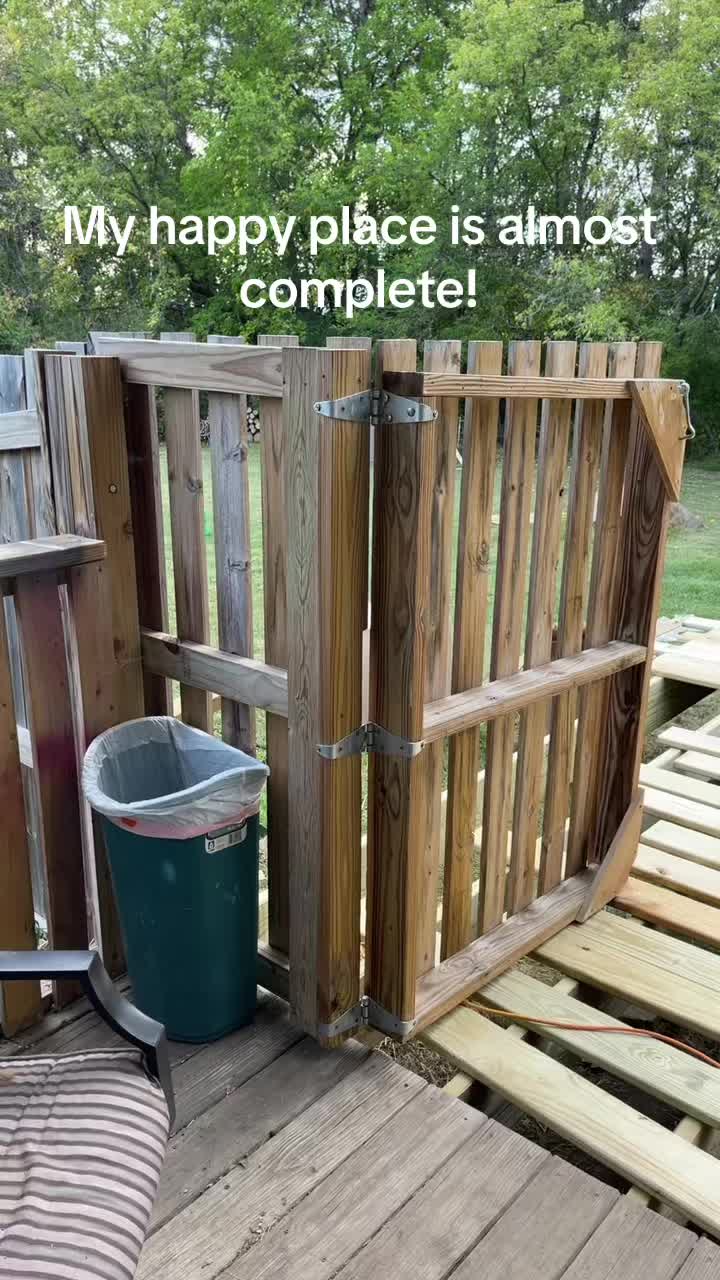 @MotherHensCoopandEmporium