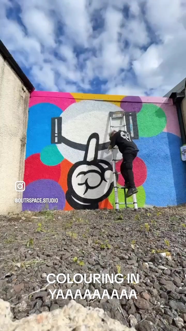 @OUTR