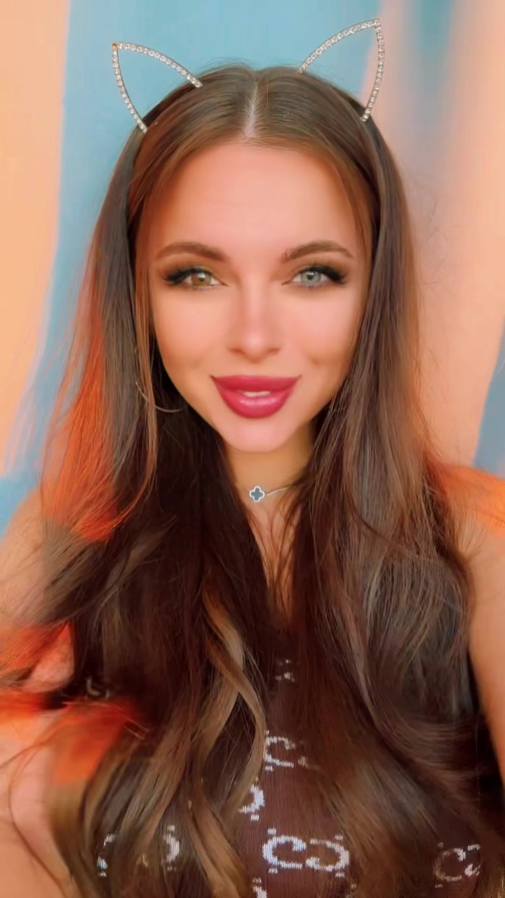 @Девочка с картинки