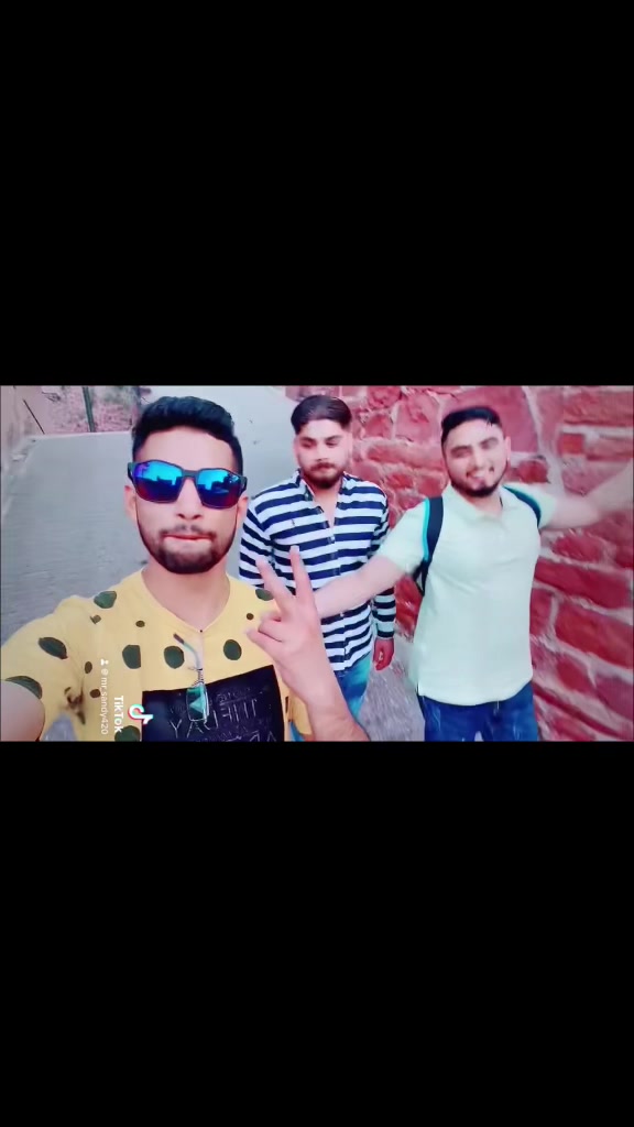 @ᗴᕼᔕᗩᑎ  ᗩᕼᗰᗴᗪ