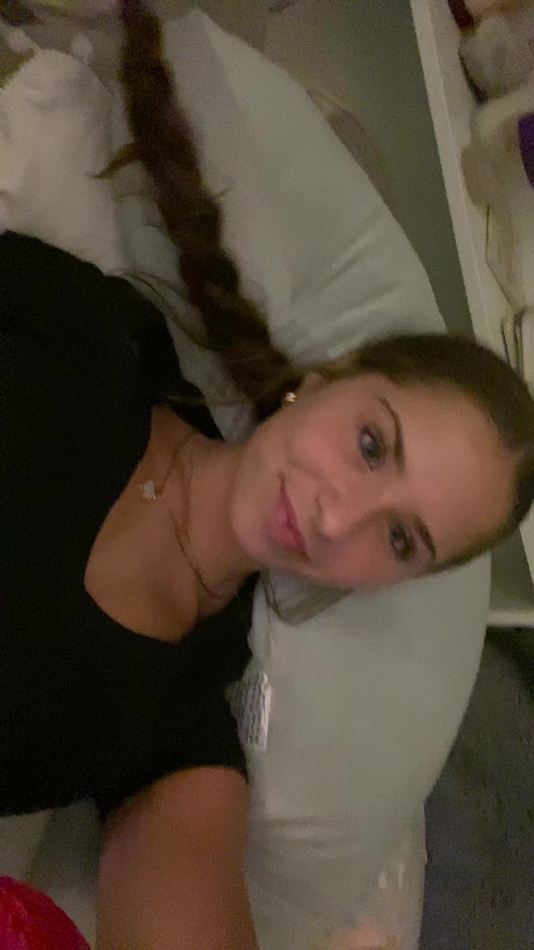 @_nicolenoelle