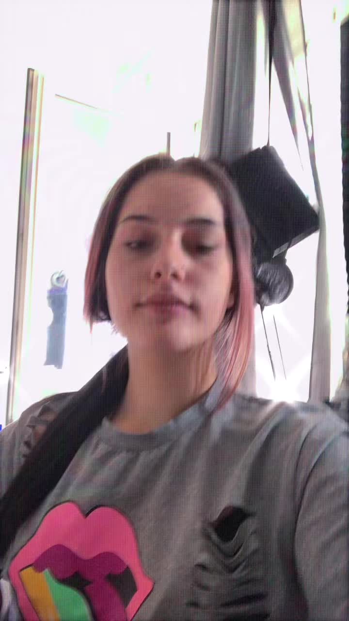 @🖤