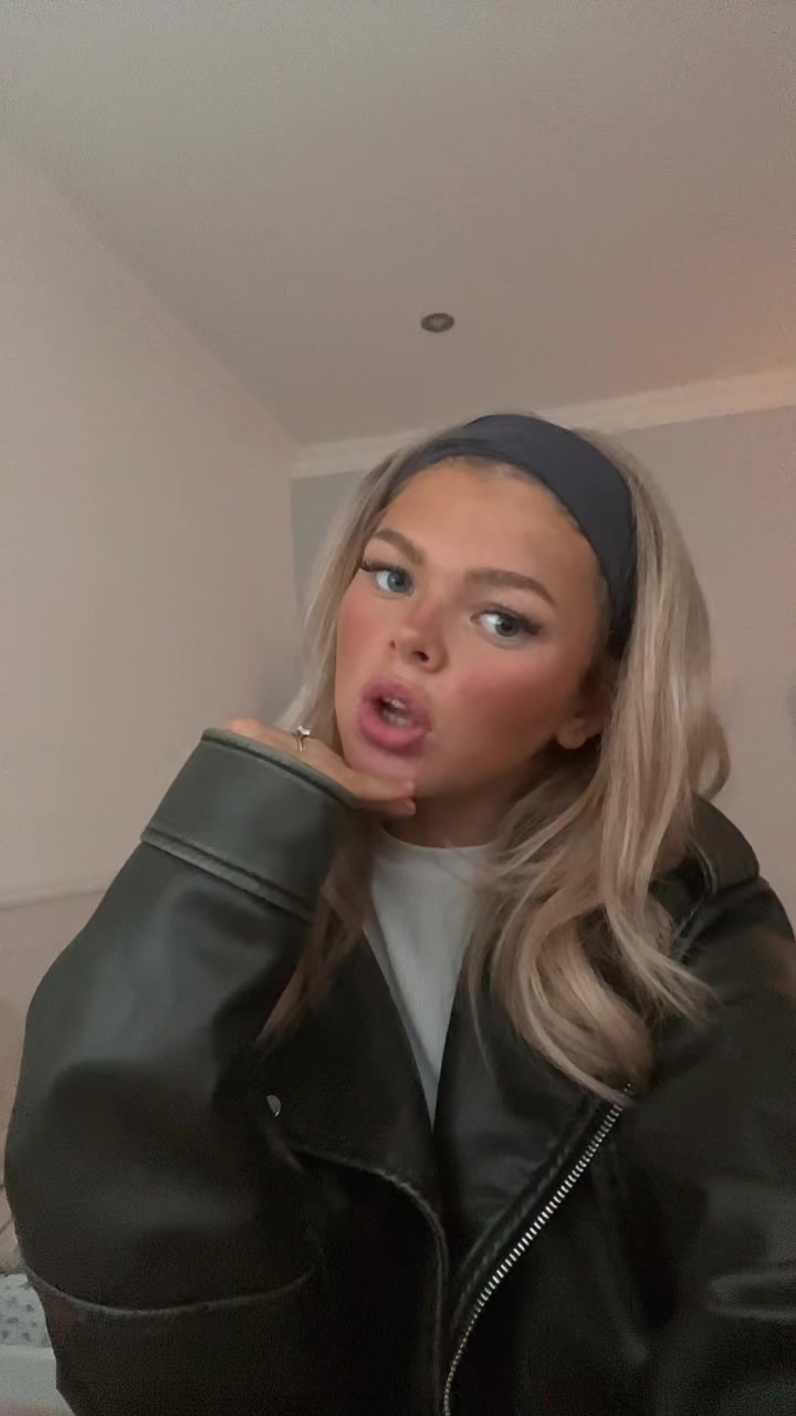 @ameliehope