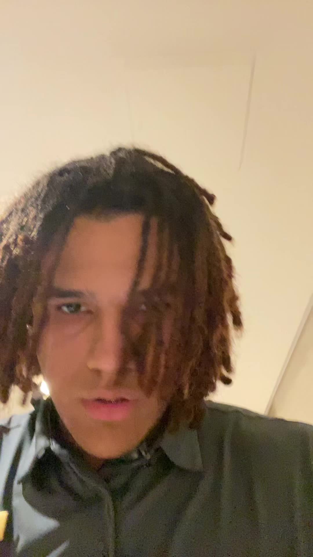 @Shaarqz ✝️
