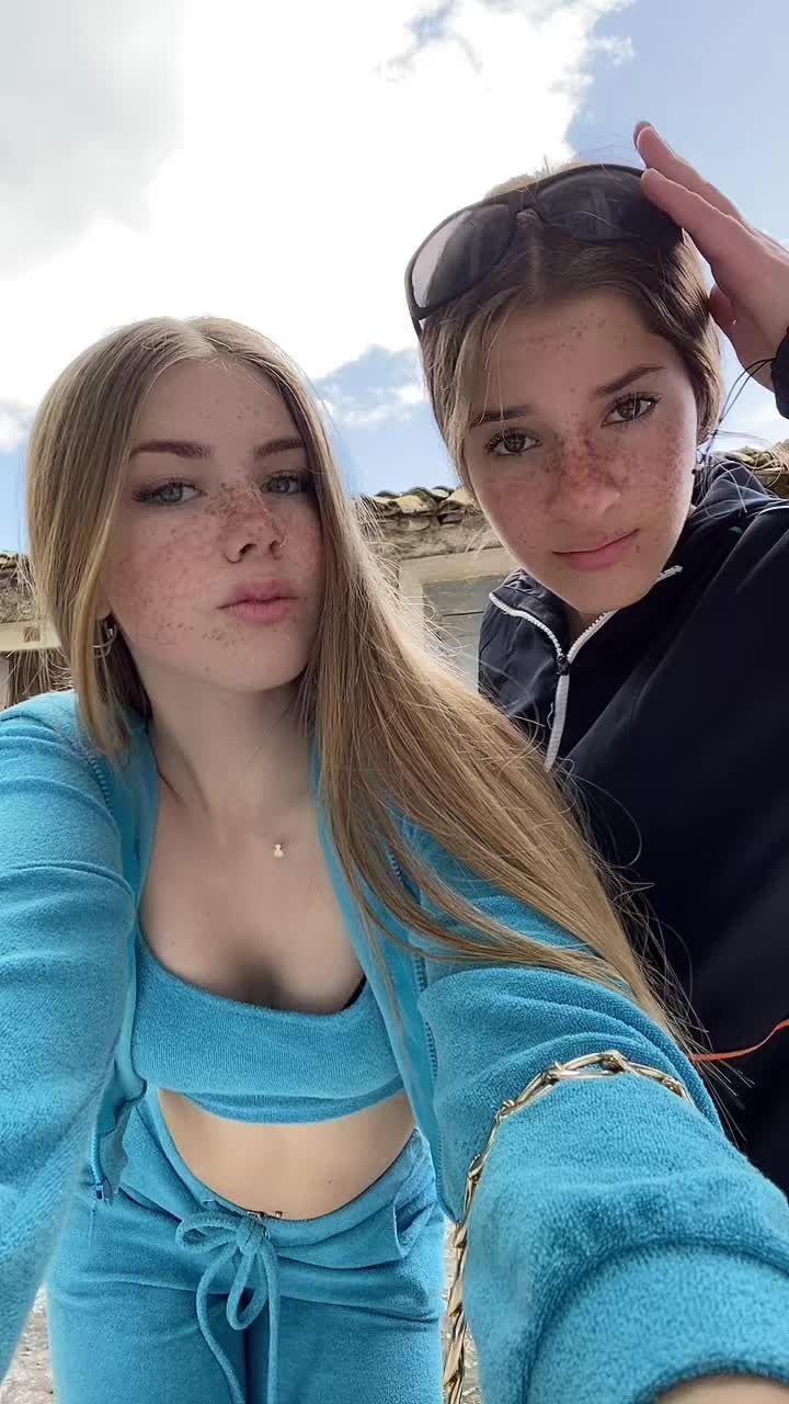 @🪼