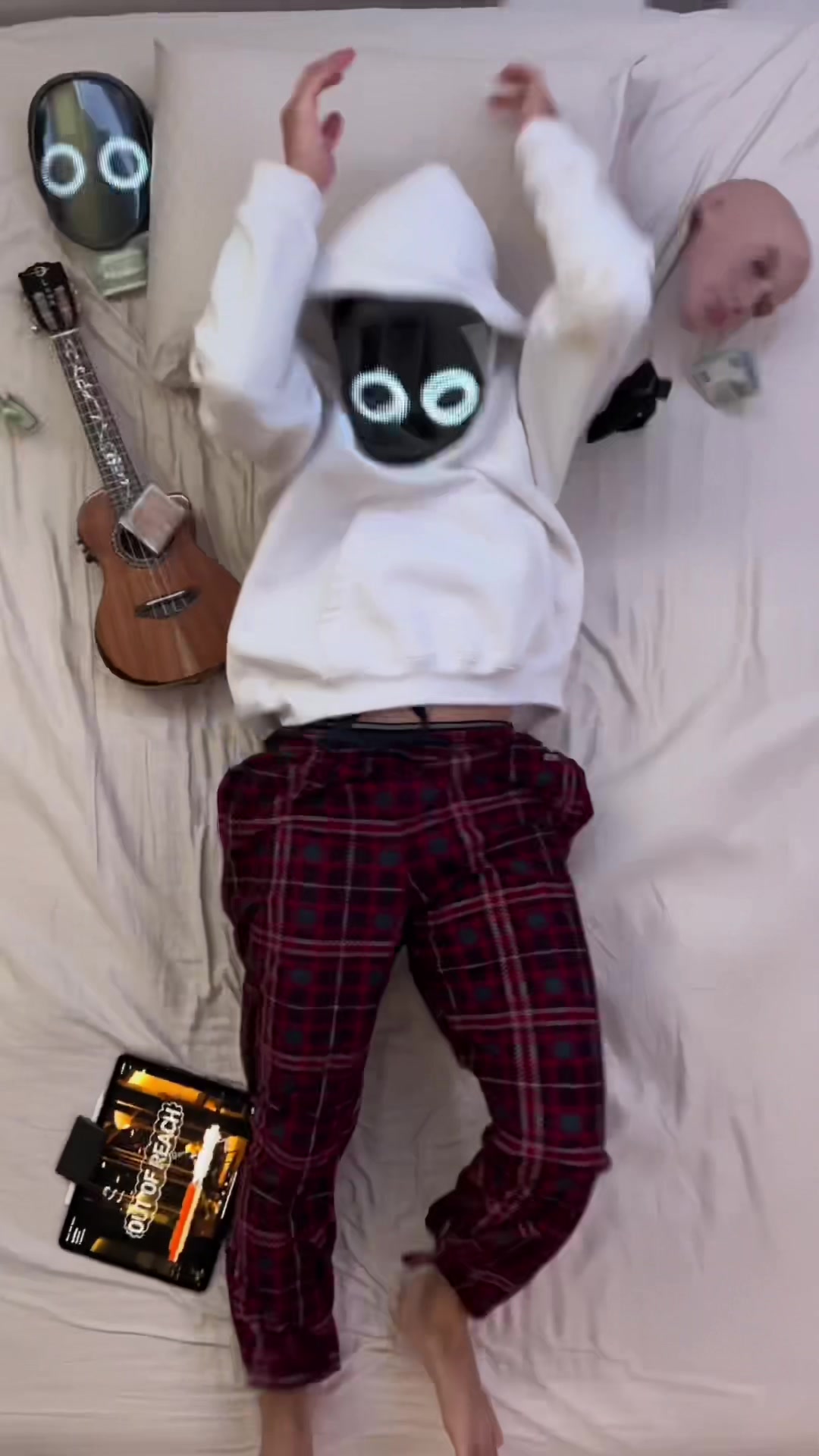 @boywithuke