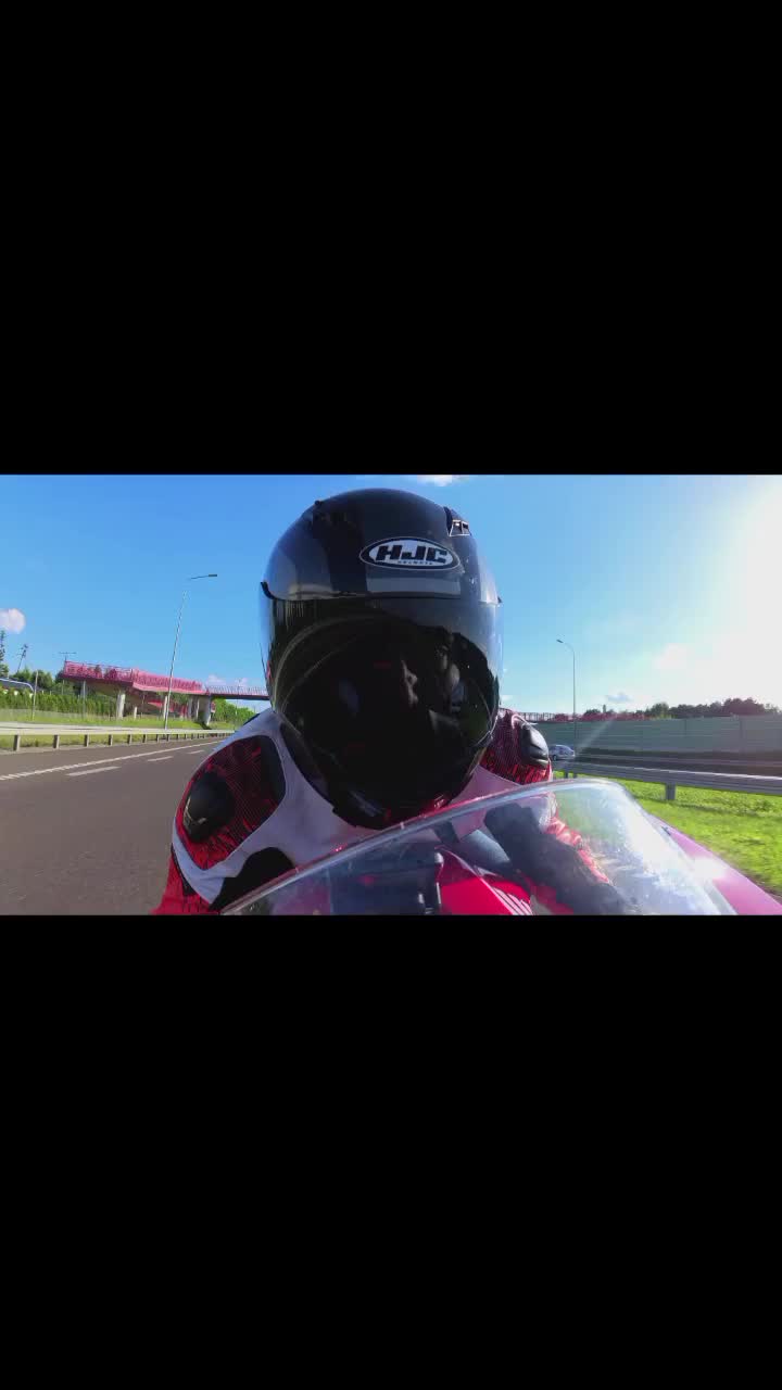 @Radek 🏍️