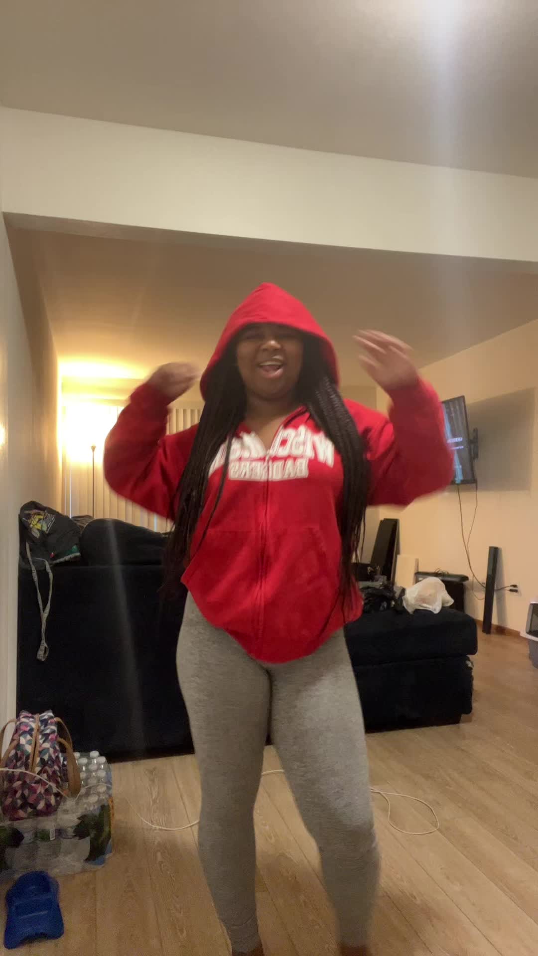 @Niyah_messling