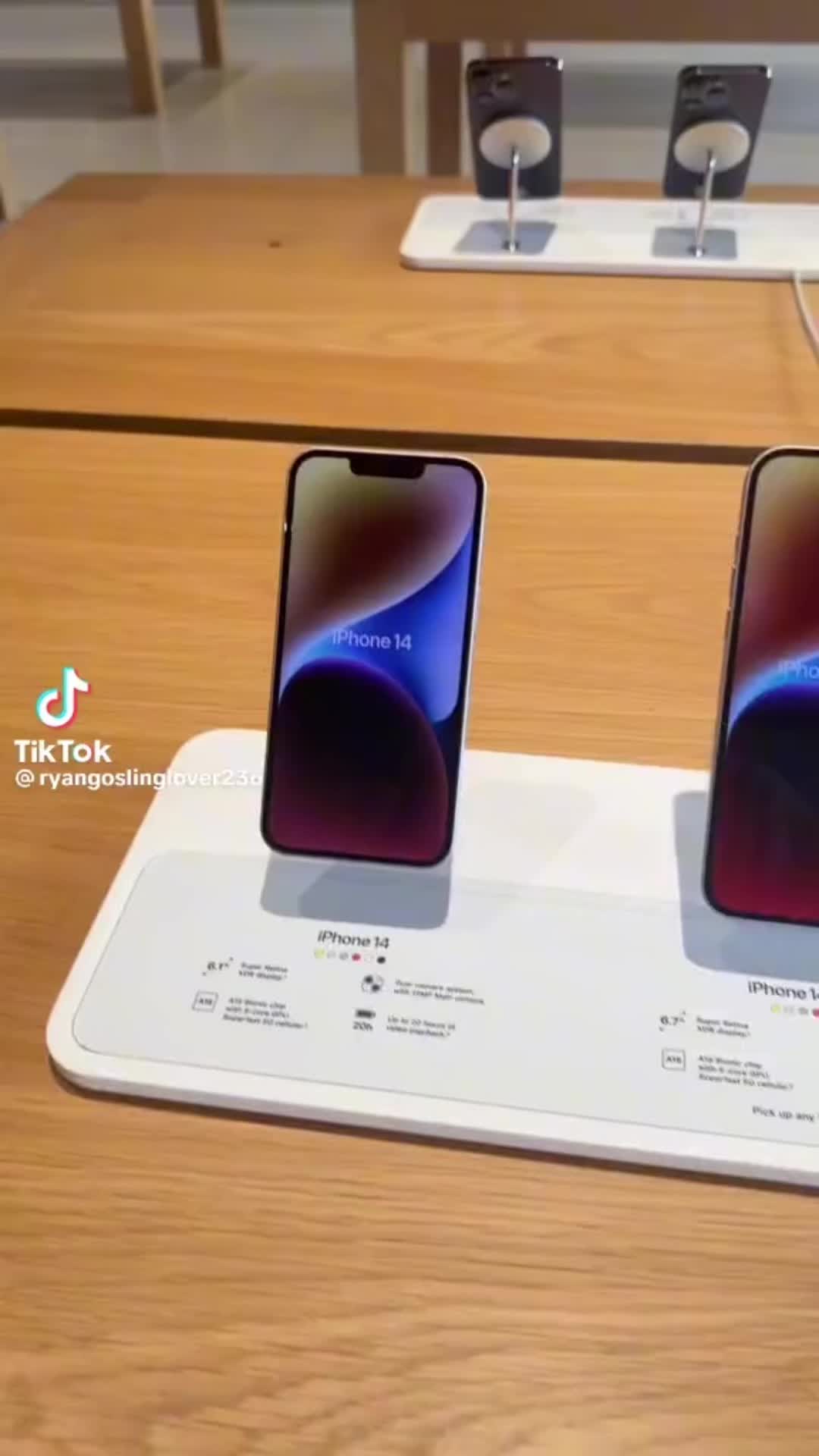 @iphone14_giveaway