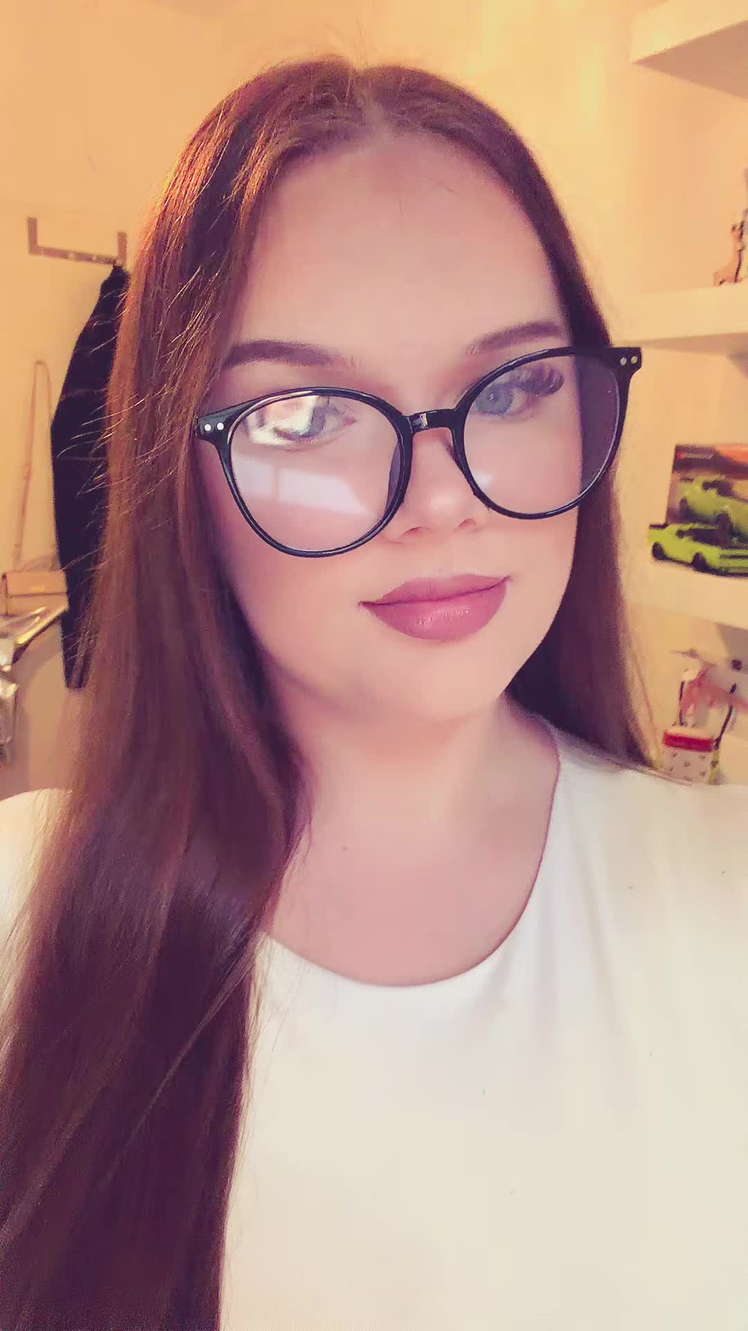 @user1567382928