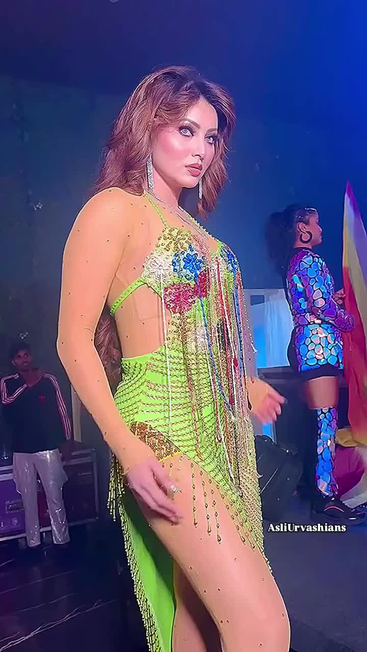 @Urvashi Rautela