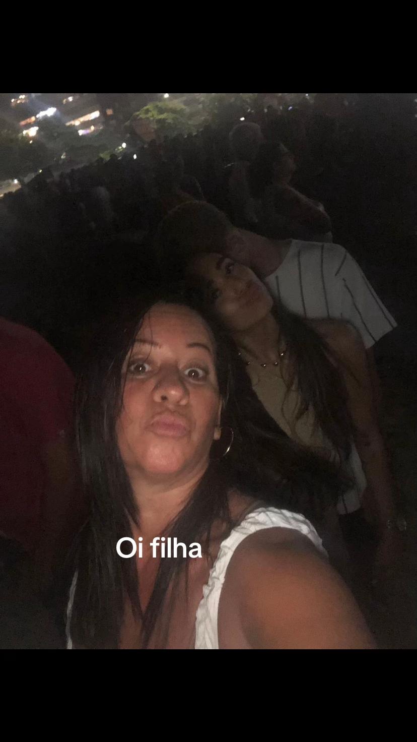 @Loira_00
