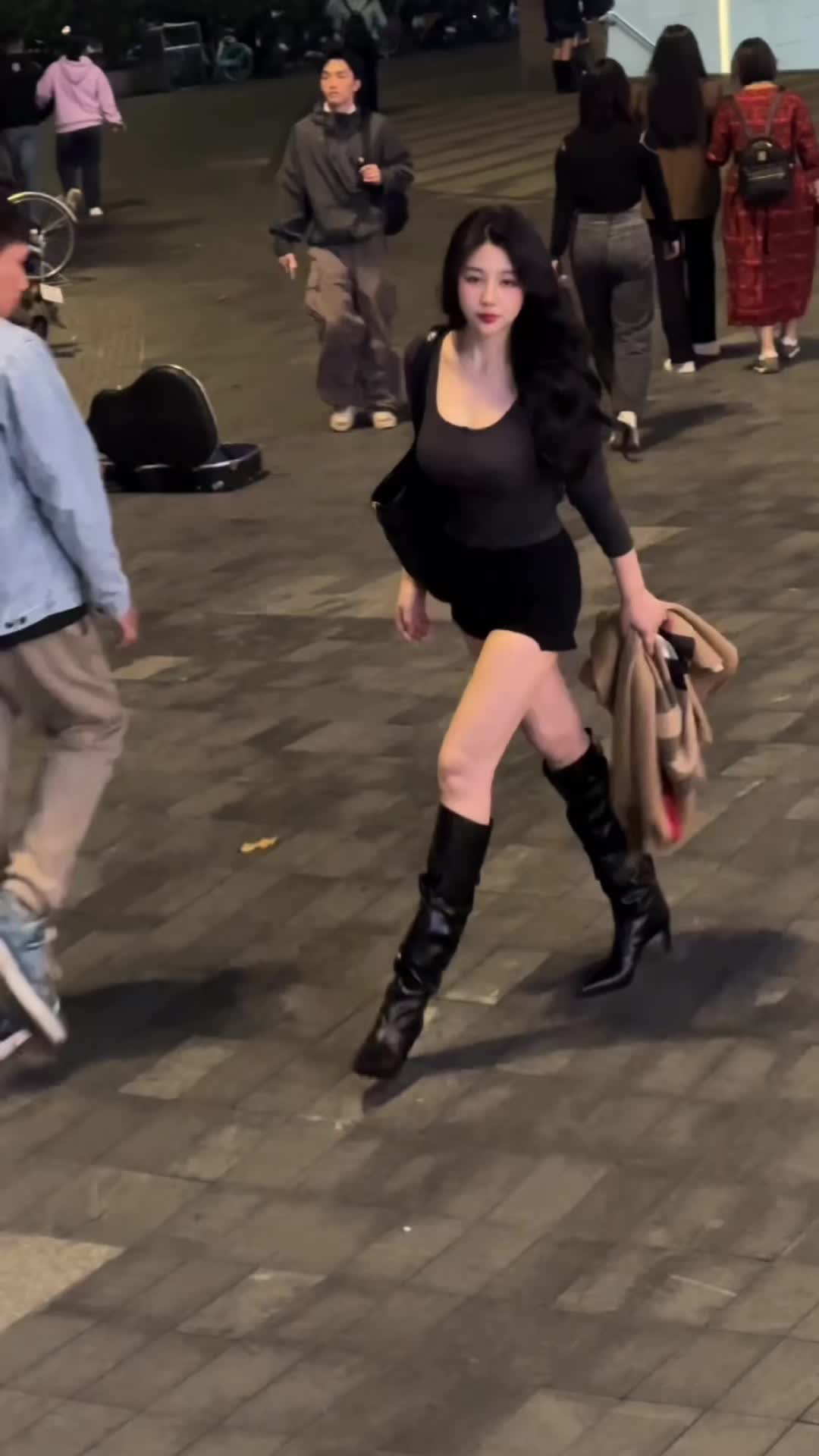 @Miana