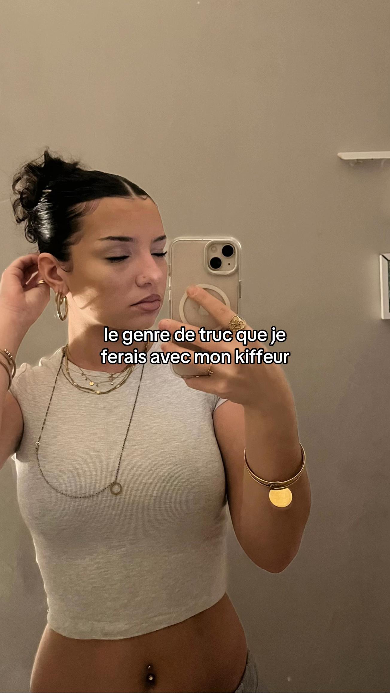 @Tha&iuml;s