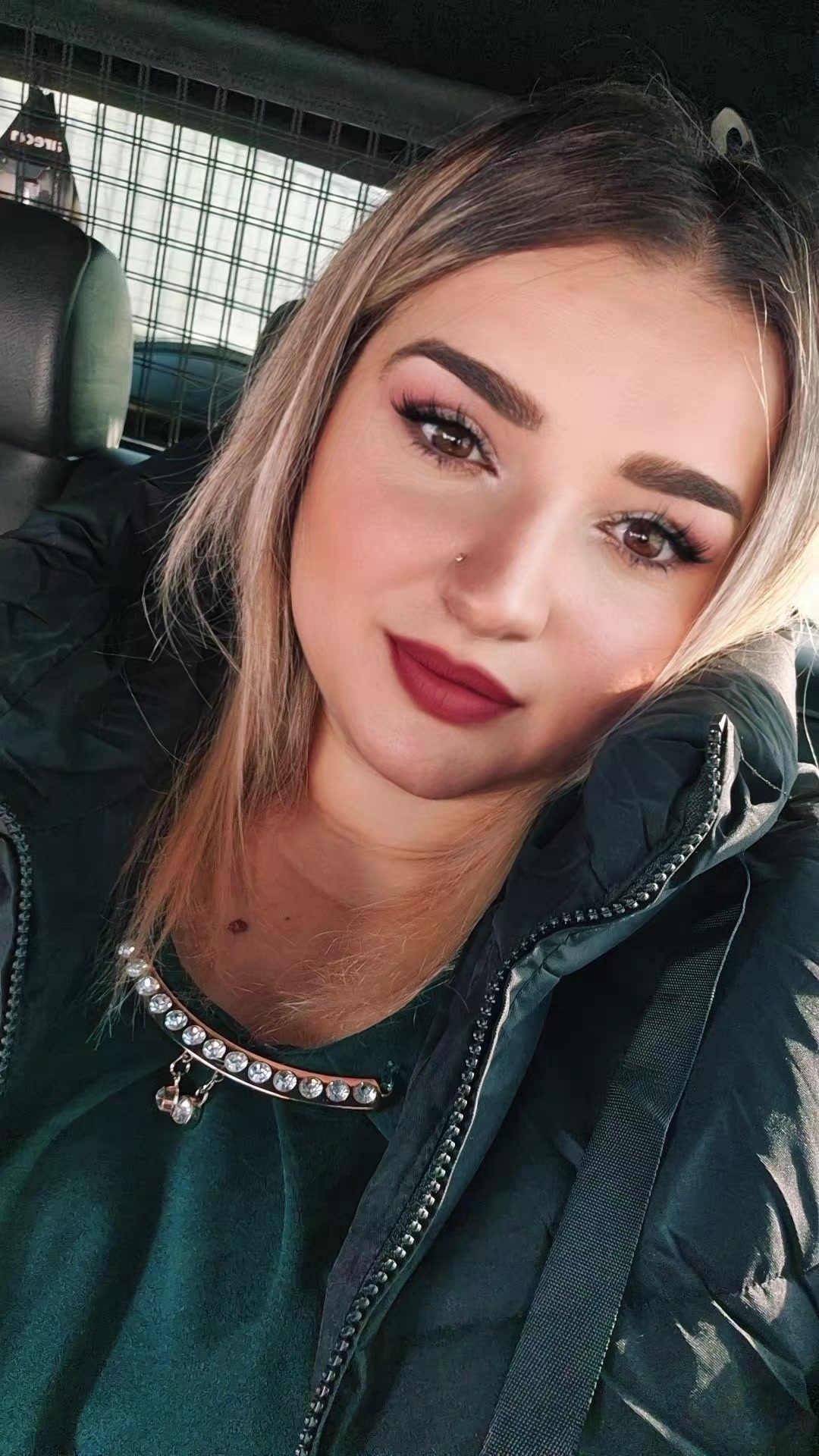 @Alina Adam