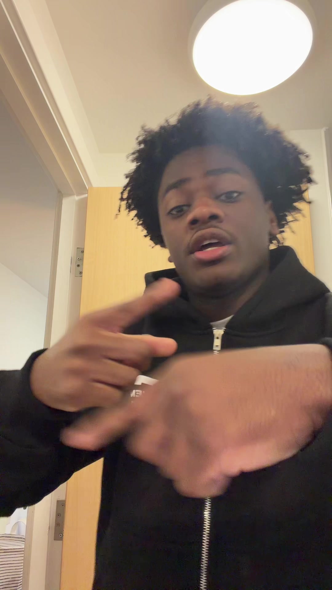 @TechBoy🛍️
