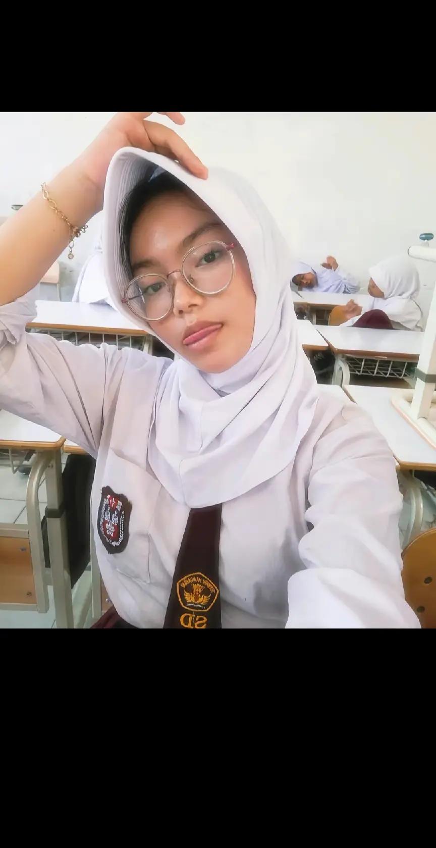 @Naura Putri Solehah