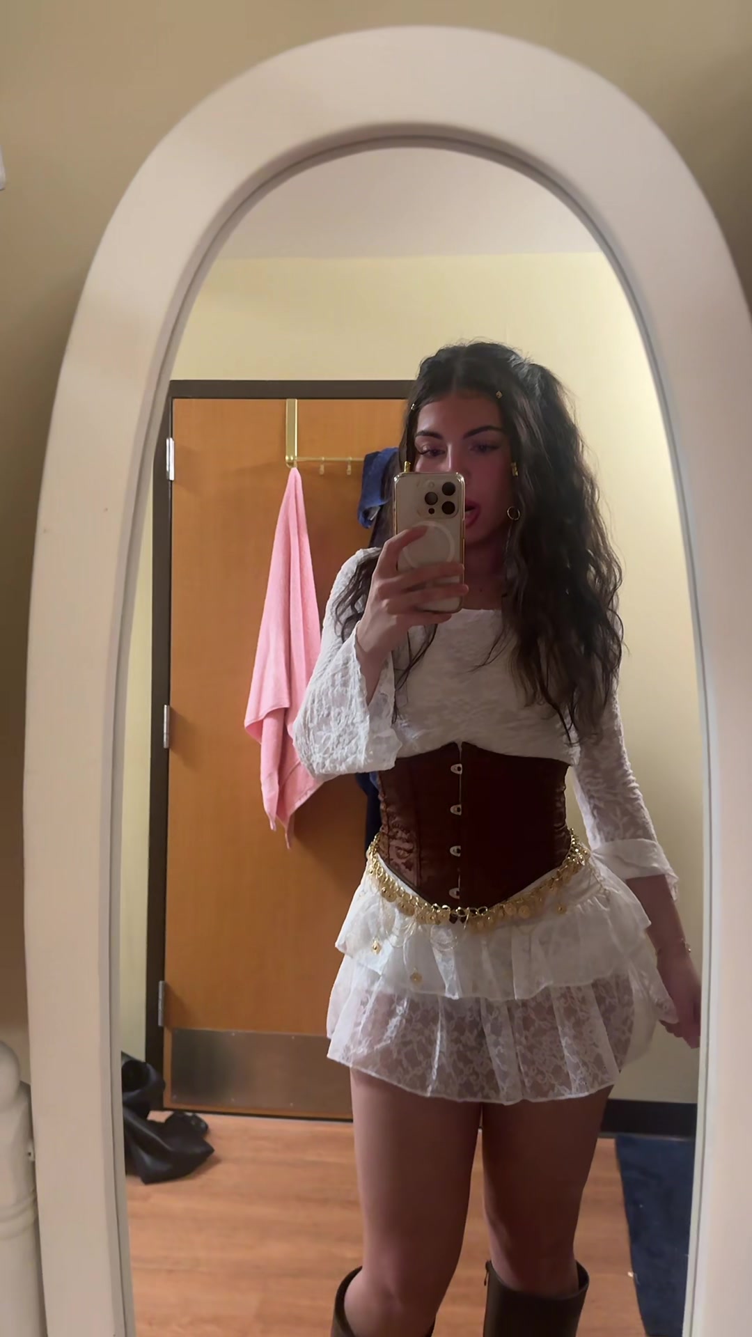 @izabel