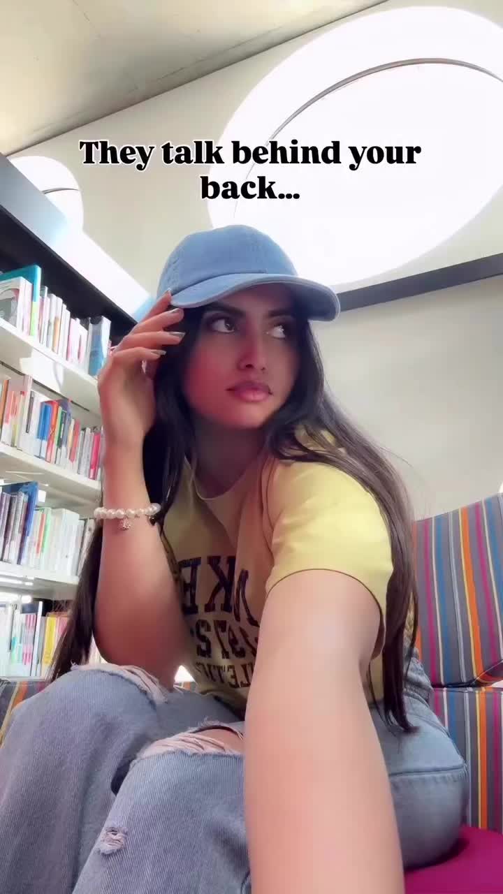 @itz_pavi0
