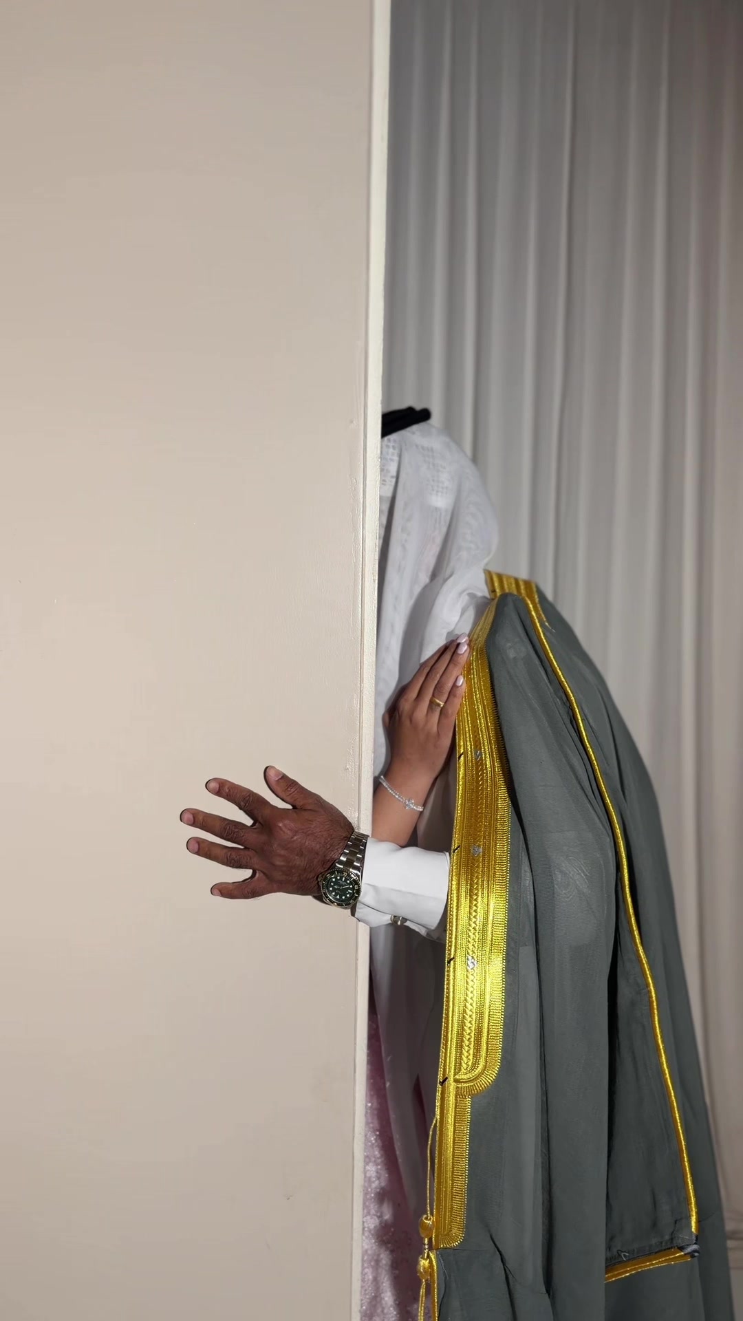 @مٌصورة جـوال | أسمـاء ال ياسين