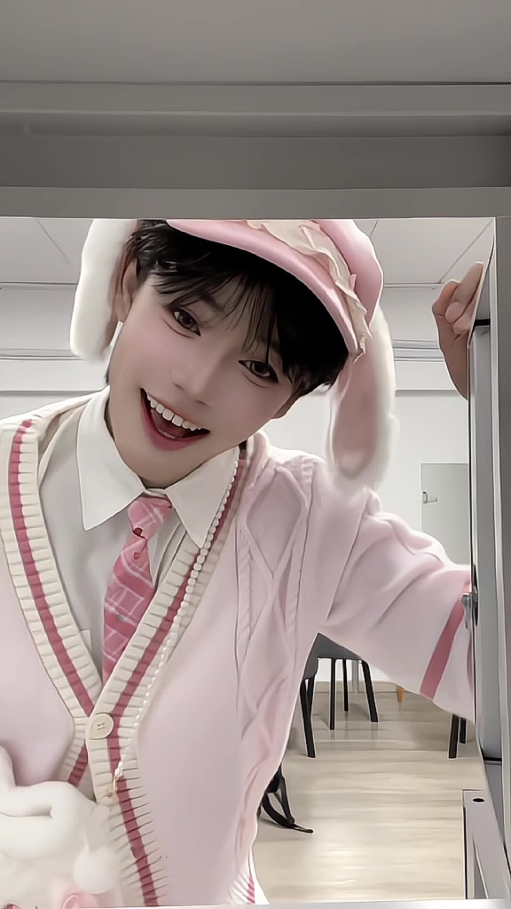 @โลมาตาแป๋ว(｡˃ ᵕ ˂ )♡