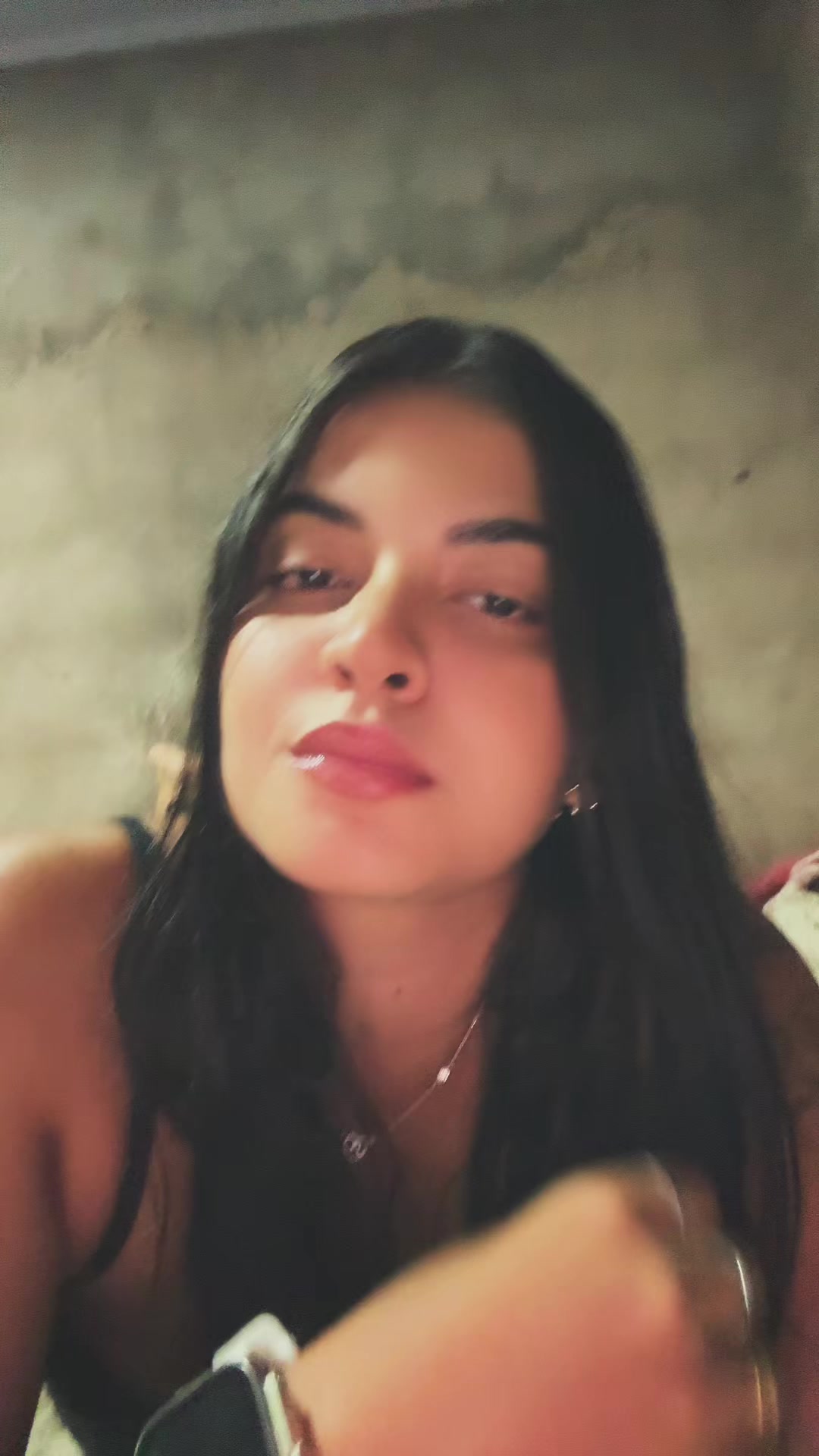 @Bruna Ellem751
