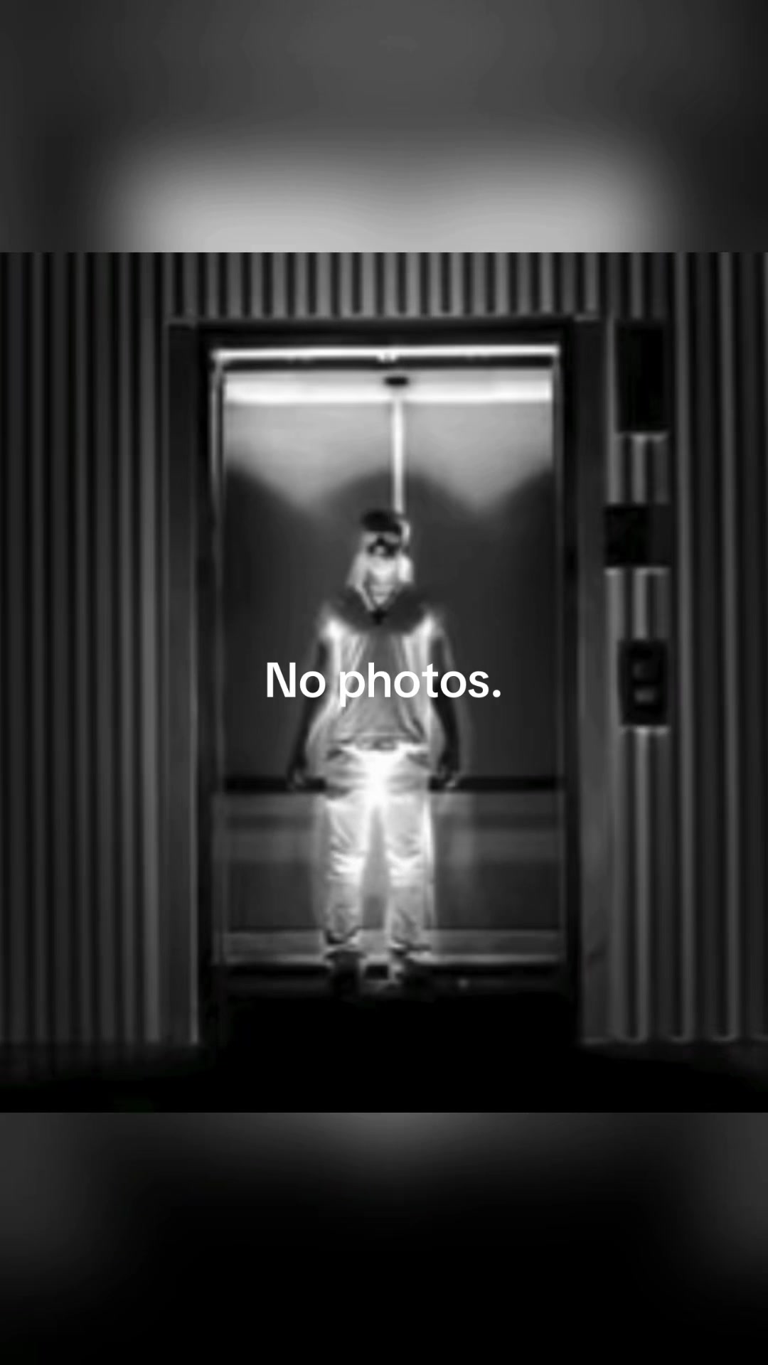 @𐕣