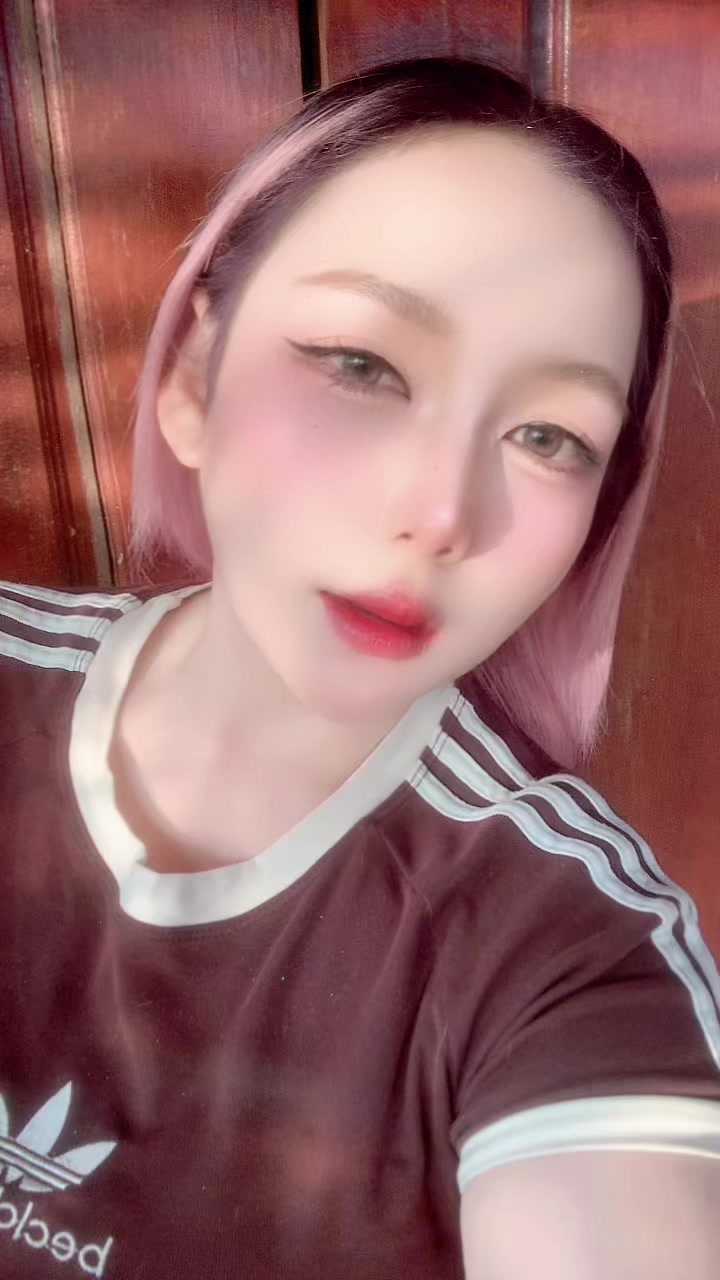 @ไอติม 💋 小秋