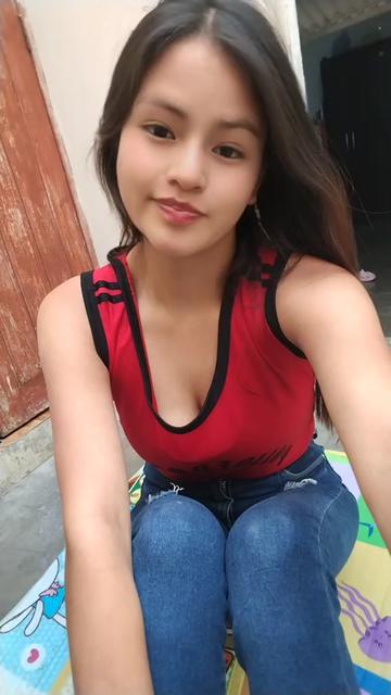 @Luna.