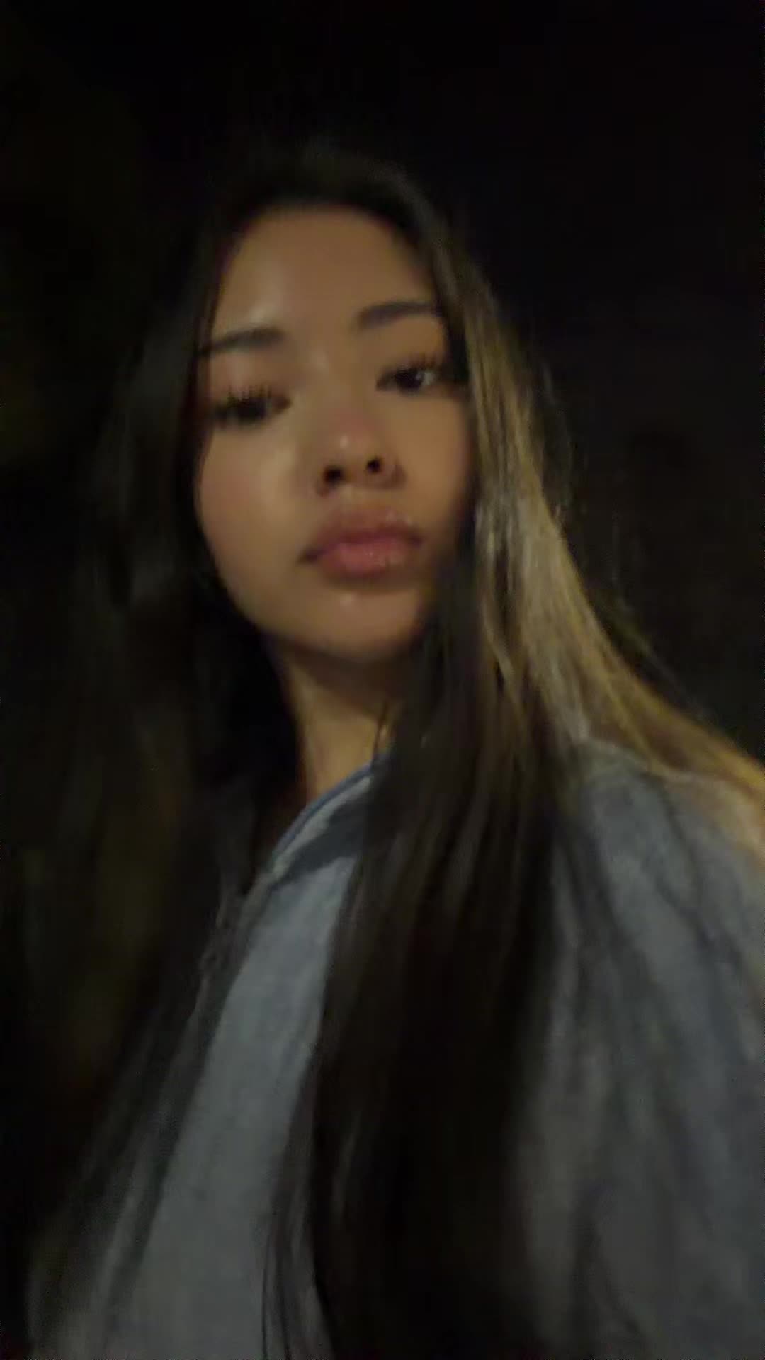 @leslye