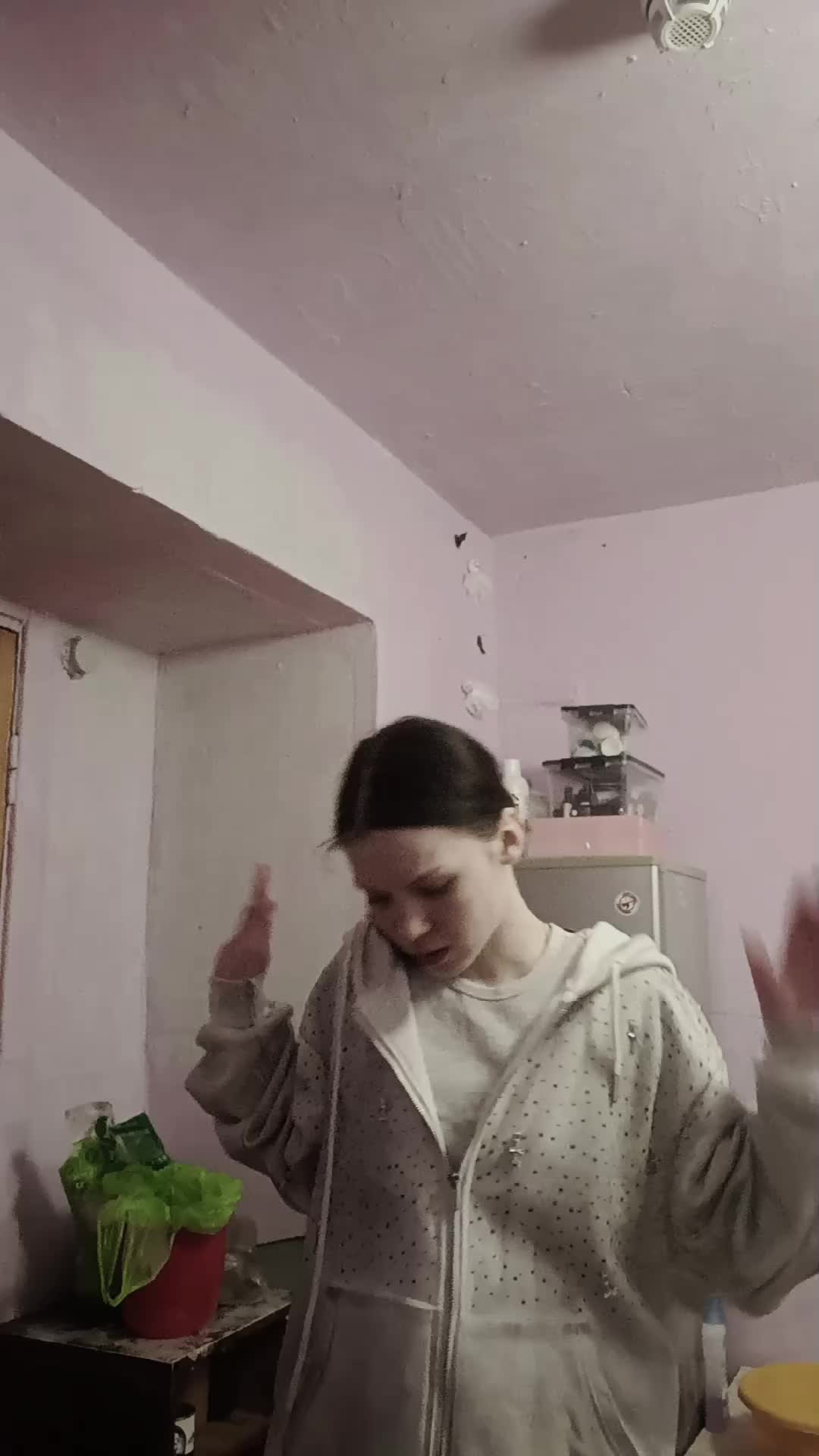 @Анютик