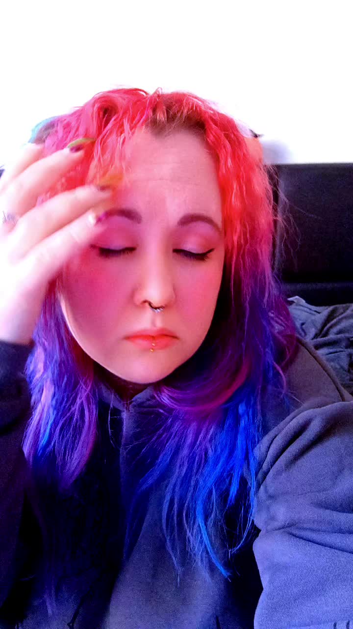 @Rainbowshit13🌺