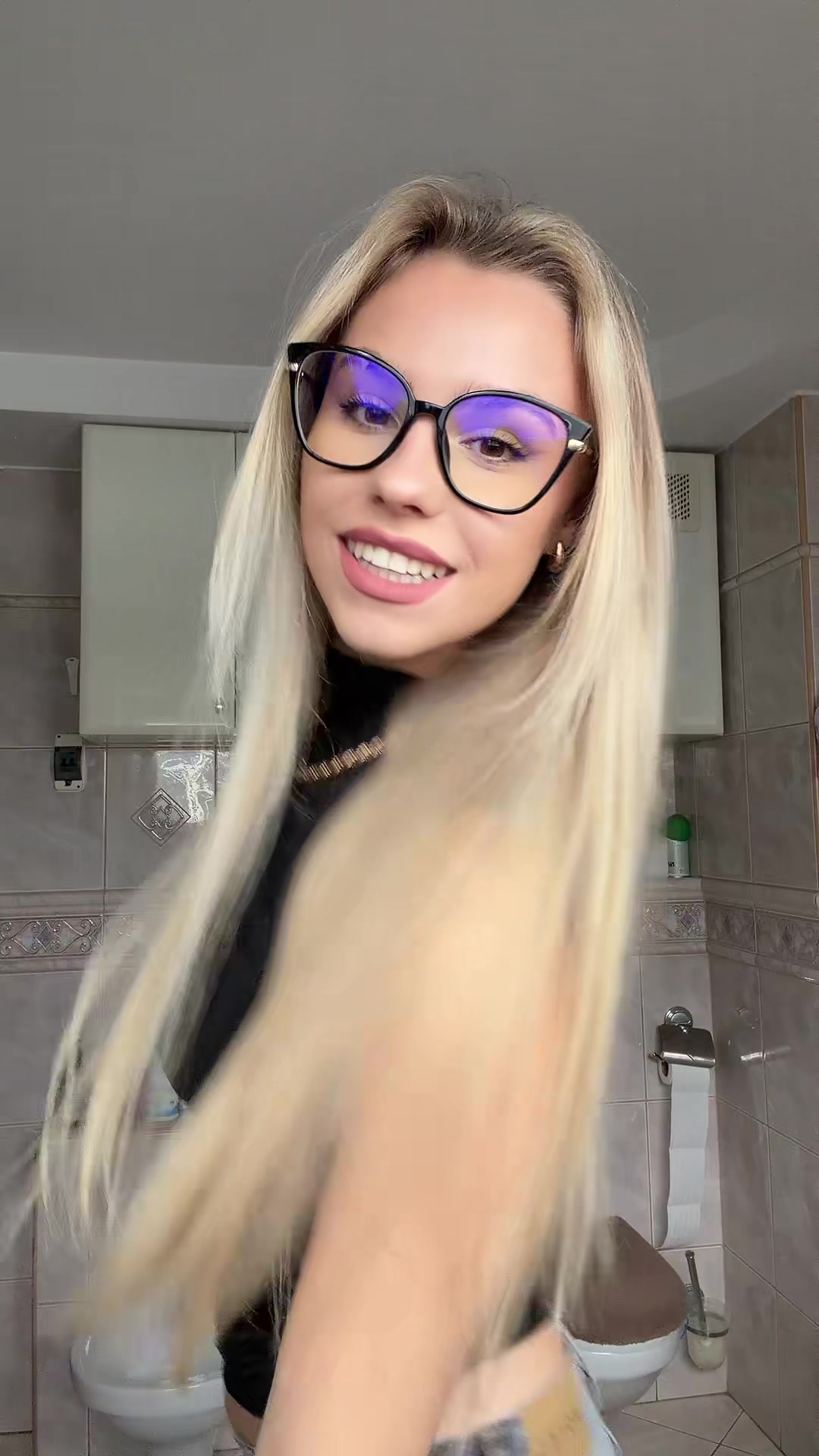 @𝐀𝐥𝐢𝐜𝐞 ❦